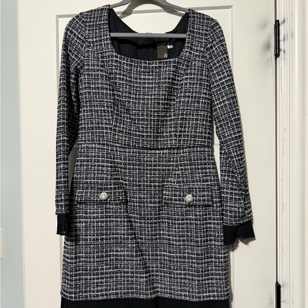 Taylor Black and White Long Sleeve Dress